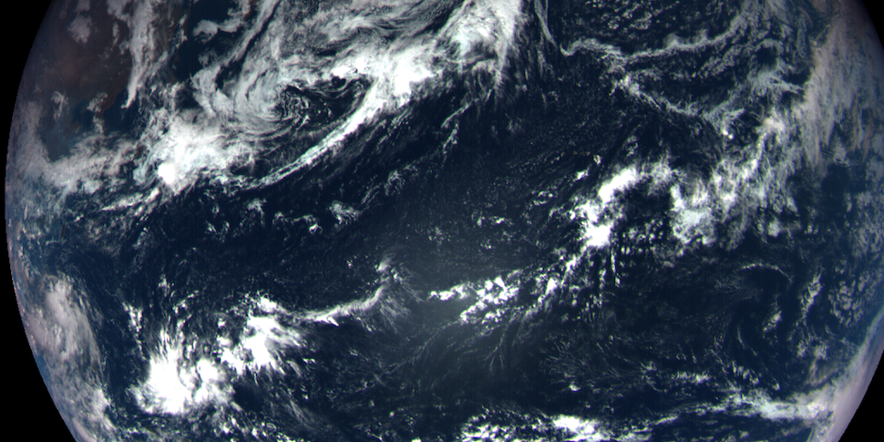 OSIRIS-REx сделал фото Земли во время максимального сближения
