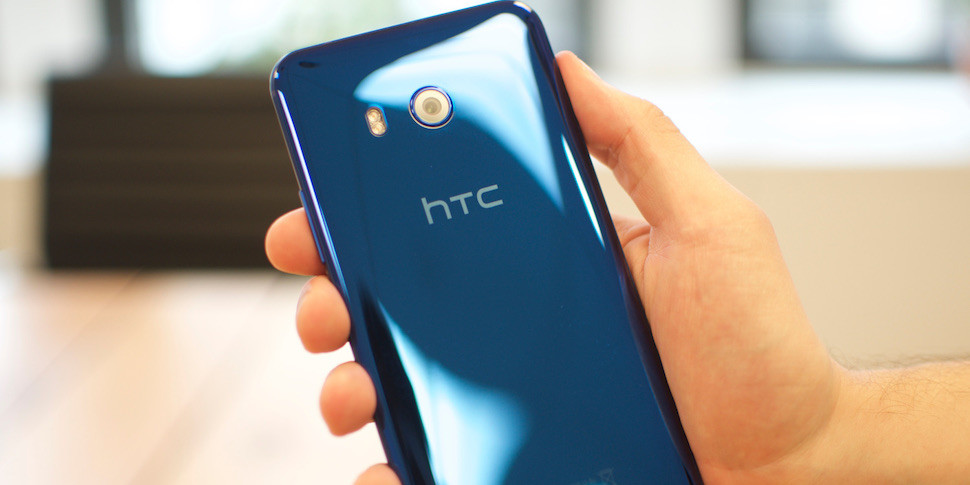 HTC в ноябре выпустит 6-дюймовый безрамочный флагман U11 Plus