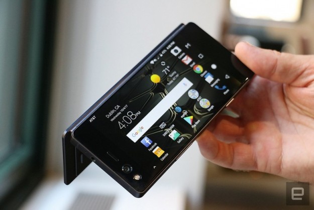 Анонс ZTE Axon M: раскладной смартфон с двумя экранами и одной камерой