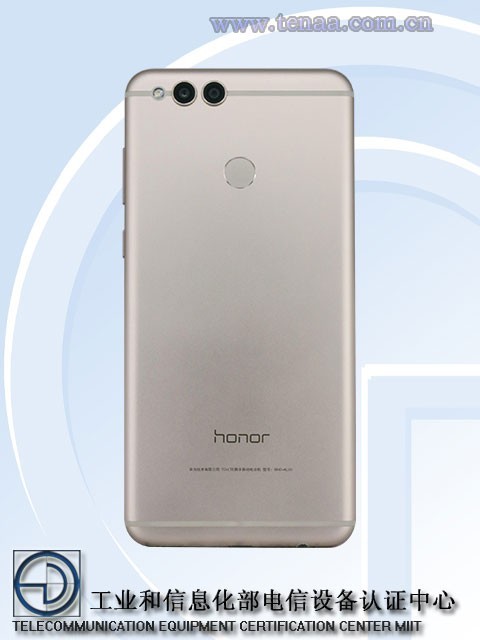 Рассекречен безрамочный смартфон Huawei Honor V10
