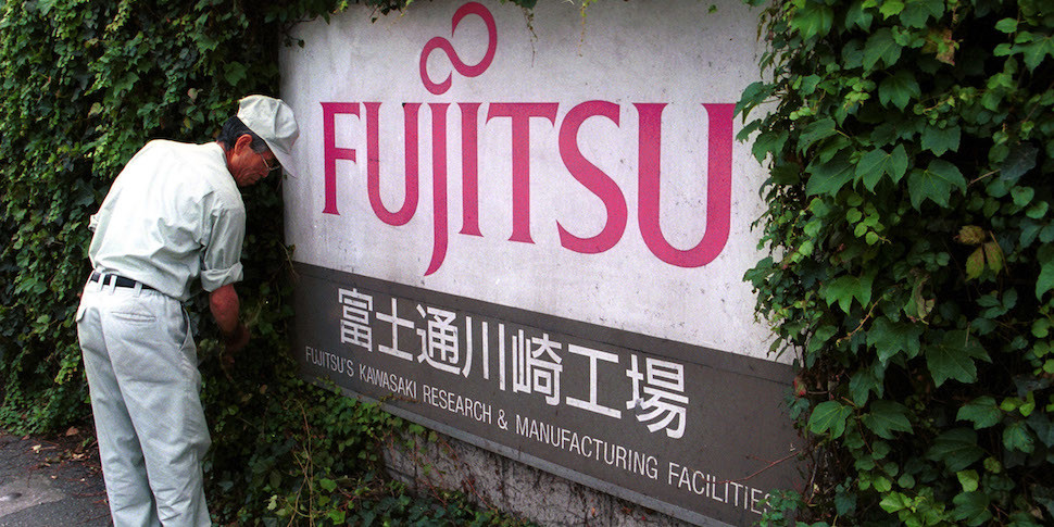 Lenovo покупает контрольный пакет акций Fujitsu