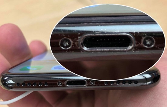 В смартфоне Apple iPhone X обнаружена некачественная покраска корпуса
