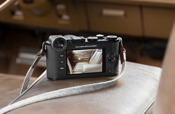 Анонсирован беззеркальный фотоаппарат Leica CL