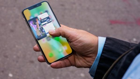 У Apple iPhone X обнаружилась еще одна проблема с экраном