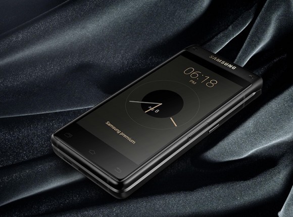 Продвинутая Android-раскладушка Samsung W2018 представлена официально
